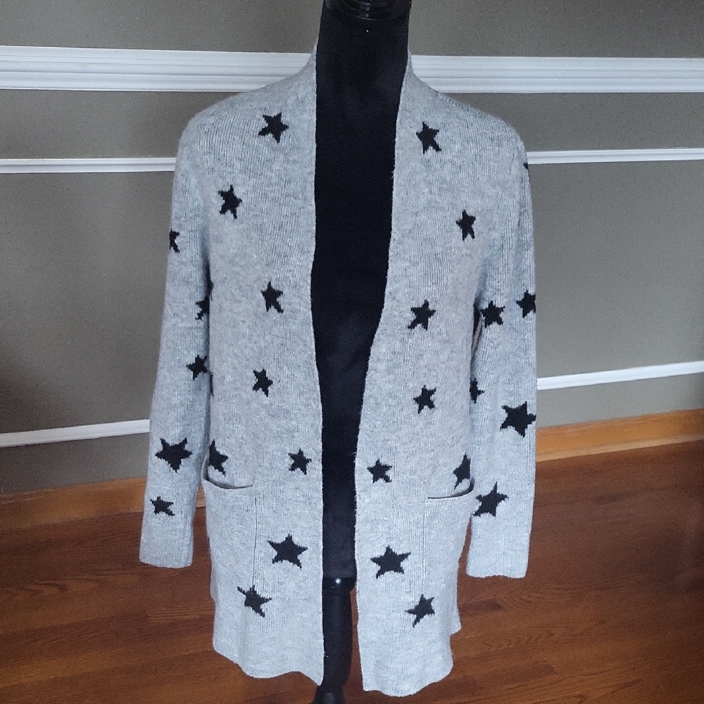 Peyton Promise Women's Gray Cardigan with Black Star Pattern Size Medium
